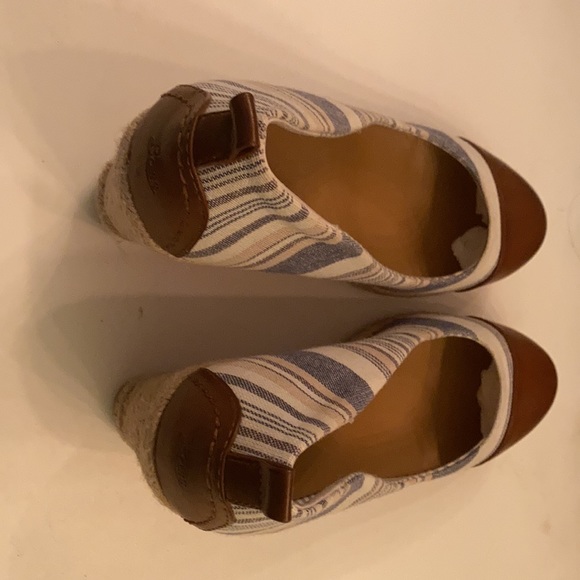 Super cute summer wedges - Picture 4 of 5